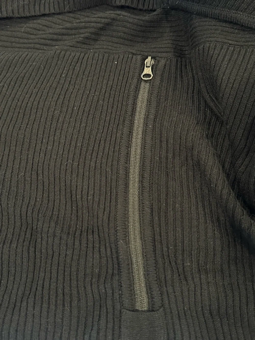 Lululemon Resolution Wrap
Black - Picture 9 of 15